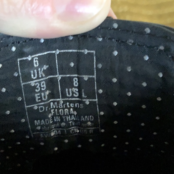 EUC Doc Martens Black Flora Chelsea Boots - Picture 5 of 6